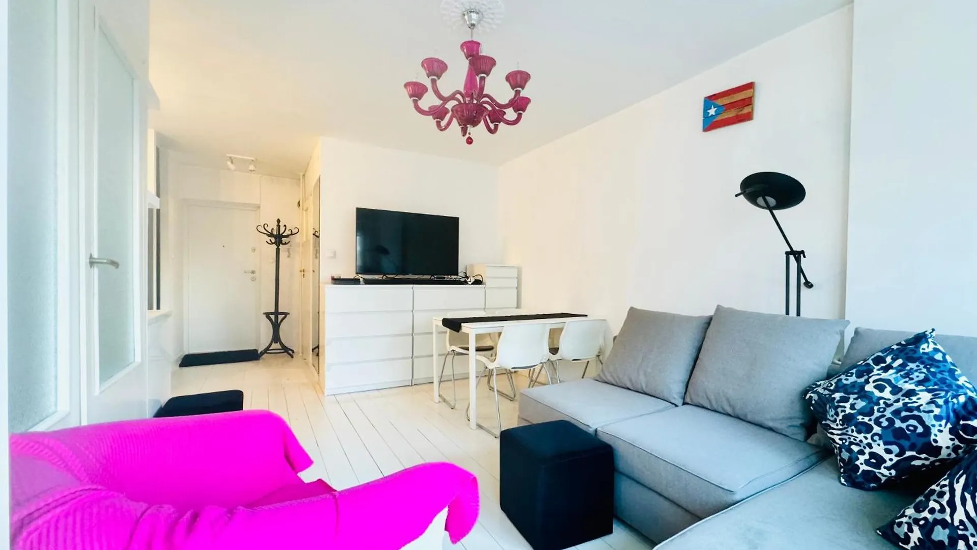 Warsaw Washington Avenue Apartment 0*,  Poland